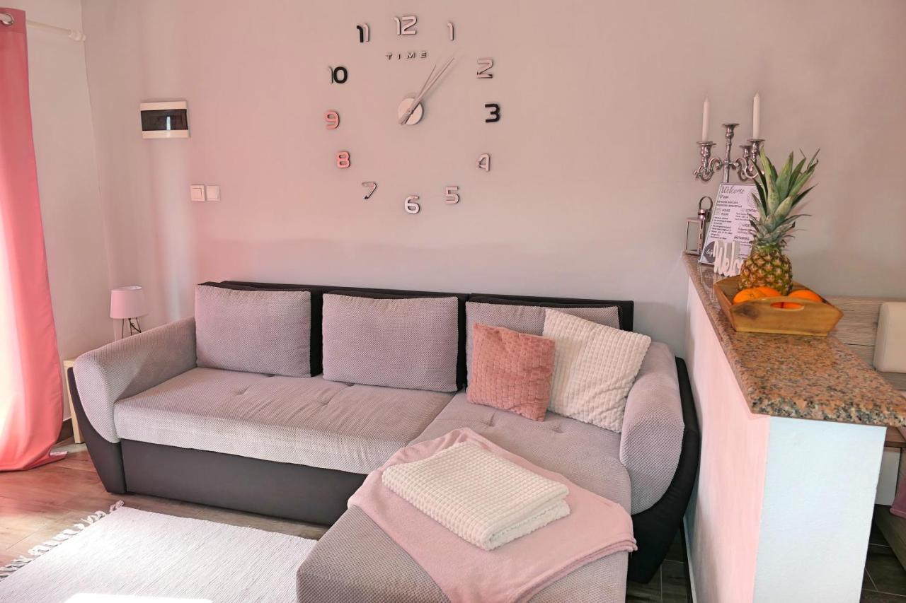 סנג' Apartment Laura מראה חיצוני תמונה